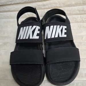 Nike Kids Black and White Sandals